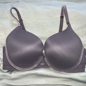 Victoria’s Secret Body Bra